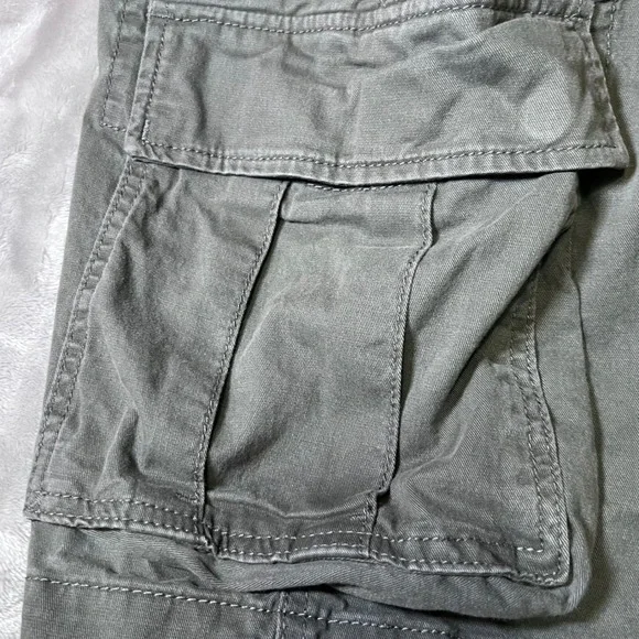 Old Navy Lived In Straight Cargo Shorts Mens 38 Grey Built In Flex Pockets - Picture 11 of 16